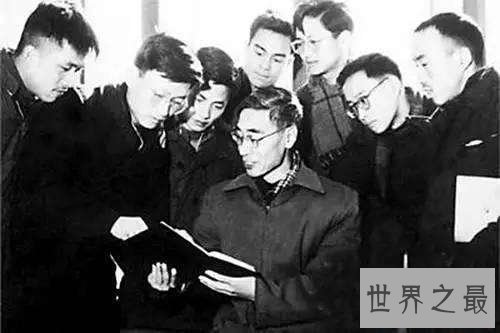 空难见忠烈，危难时刻仍护绝对资料