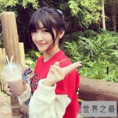 最美校花——翁心颖，是否是你心目中的女神呢？