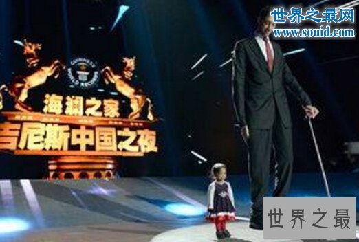 世界最矮女性，乔蒂·阿姆奇(一生只有62.8厘米)