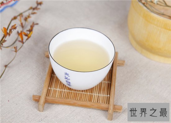 决明子泡水喝的功效,对减肥人士非常好用