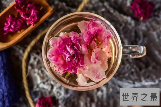 喝玫瑰花茶的好处,改善女性气血达到内分泌平衡