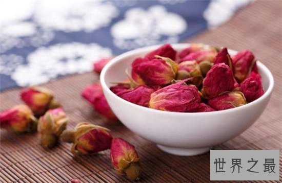 喝玫瑰花茶的好处,改善女性气血达到内分泌平衡