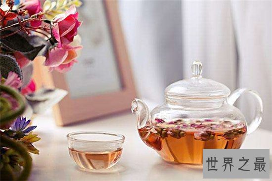 喝玫瑰花茶的好处,改善女性气血达到内分泌平衡