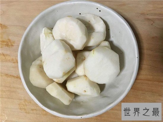 荸荠的功效与作用,放水中浸泡可保证其新鲜度