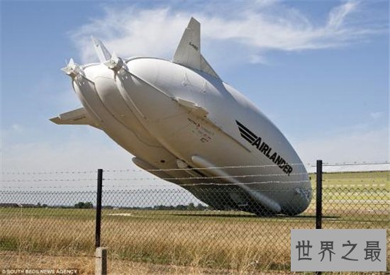 史上最慢坠机,慢出天际民众还以为这是正常下降!