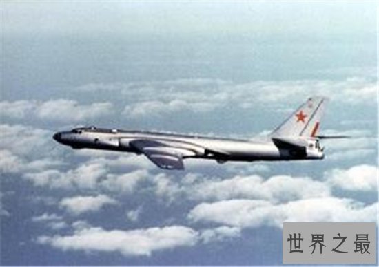 中国最先进的轰炸机,一起来感受中国军事事业的强大!