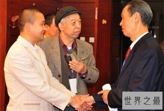 高岗后人感激毛主席,曾与两任妻子有后代