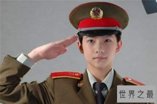 小白杨事件在网络上被广泛关注,事件主角是一位军人