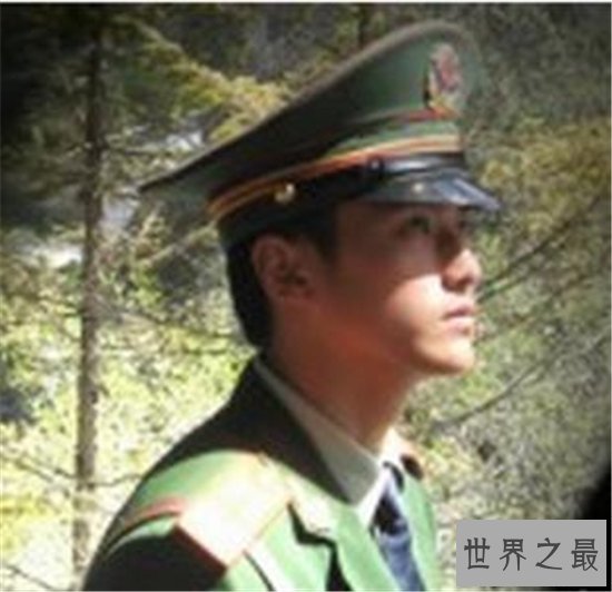 小白杨事件在网络上被广泛关注,事件主角是一位军人