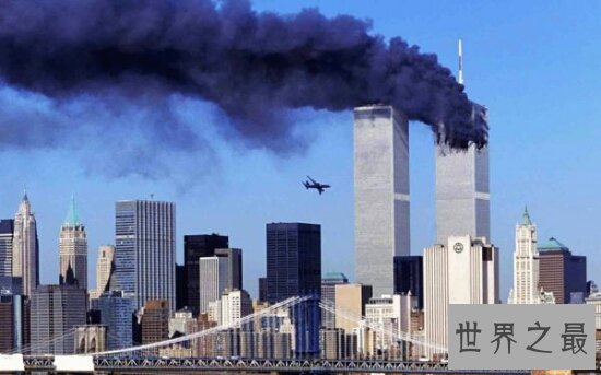 911事件遇难人员达到了2998人,至今还有人下落不明