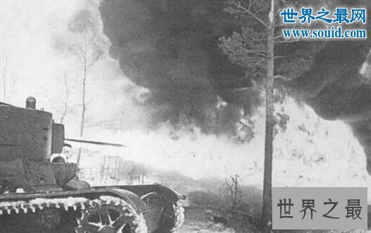 史上最凶残的陆地武器,喷火坦克(恐怖分子尸骨无存)
