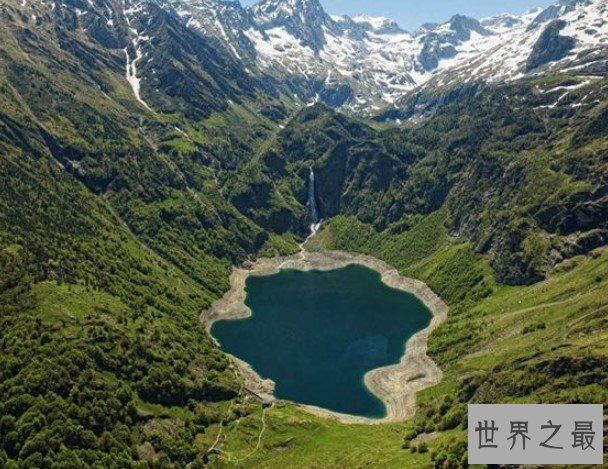 世界上最神奇的泉水,能让人起死回生
