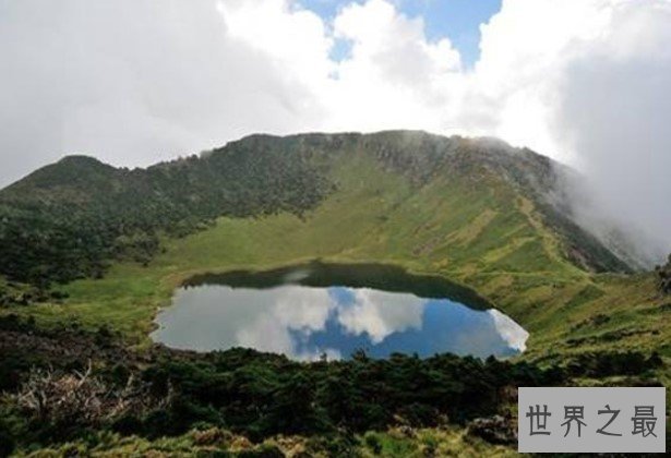 韩国最高的山峰,在济州岛任何地方都能看见