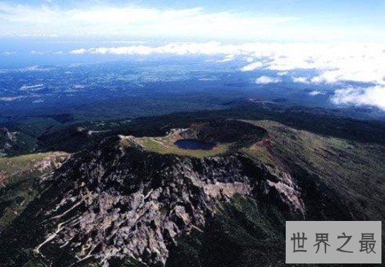 韩国最高的山峰,在济州岛任何地方都能看见