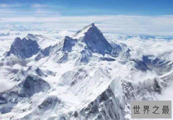 世界第二高峰乔戈里峰,只比第一高峰低233米