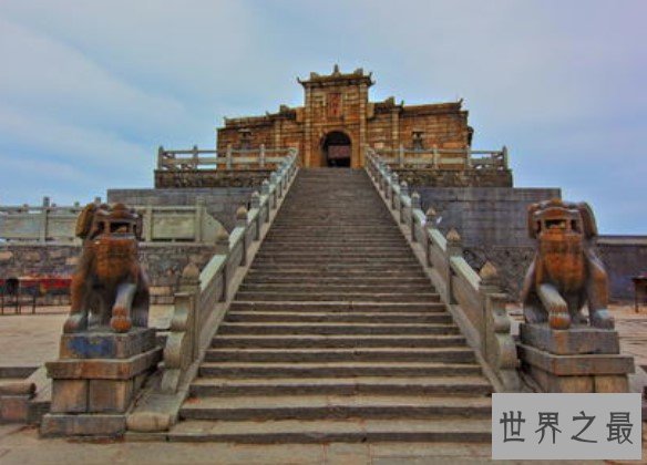 衡山最高的峰:祝融峰高1300米