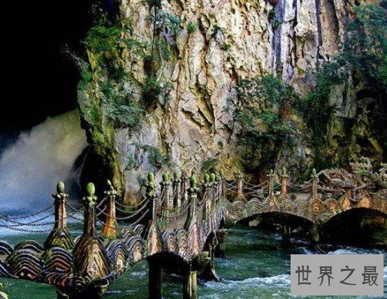 中国水旱溶洞最大、最多的地区,总面积60平方千米