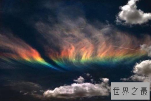 天下奇观最美的火彩虹,像是天空自燃