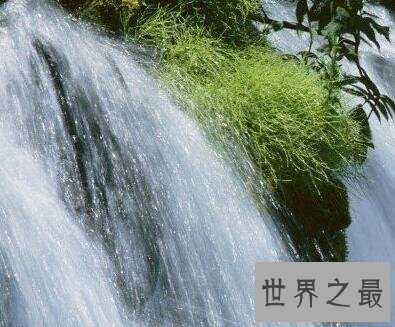 令人恐惧的血瀑布?“鲜血”喷涌而出?