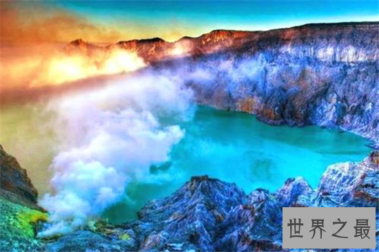 世界十大最美火山口湖泊,美丽的背后暗藏杀机