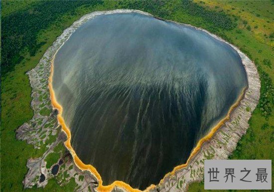 世界十大最美火山口湖泊,美丽的背后暗藏杀机