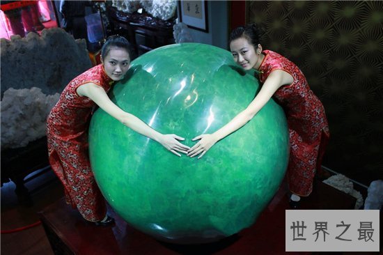 世界上最大的夜明珠,直径高达160cm!