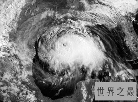 美国历史上最可怕的飓风,一阵飓风过后损失400多亿美元!