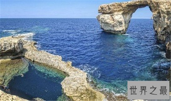 世界上最美的八个岛国，日本一年地震几百次也会有这么好看的景色！