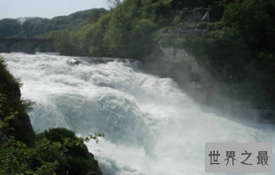 世界十大美丽瀑布大盘点 景象壮观人间仙境般的存在!