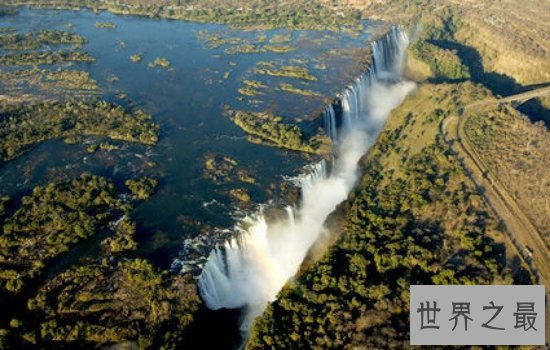 世界十大美丽瀑布大盘点 景象壮观人间仙境般的存在!