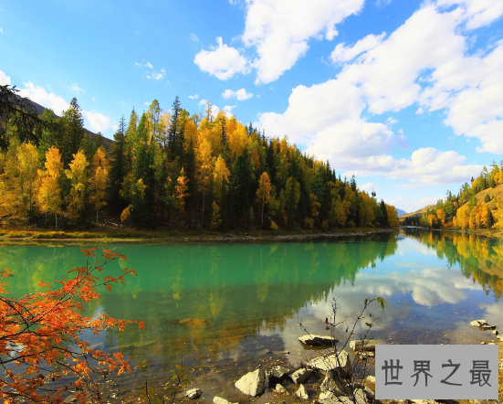 变色湖之喀纳斯湖,西北边陲的蓝色大宝石