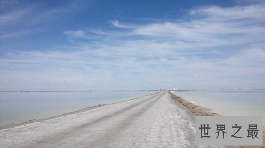 中国最大的盐湖,青海察尔汗盐湖够60亿人吃1000年