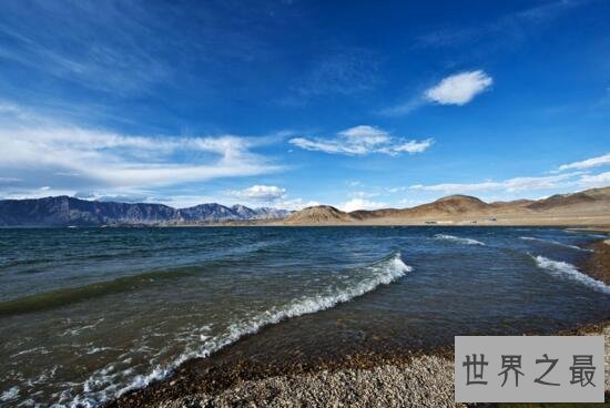 世界上最奇特的湖,班公湖(一半咸水一半淡水)