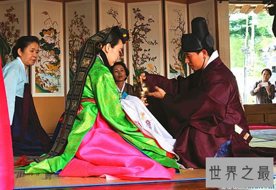 世界上娶老婆最贵的国家,中国人娶老婆倾家荡产