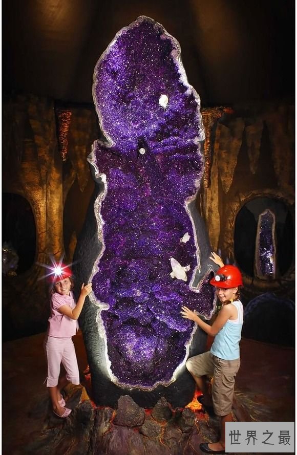世界上最美的石头,比钻石美1000倍
