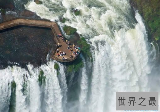 世界上最宽的瀑布,伊瓜苏瀑布(4000米宽)