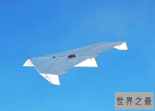 世界上最大的纸飞机,长达13.71米
