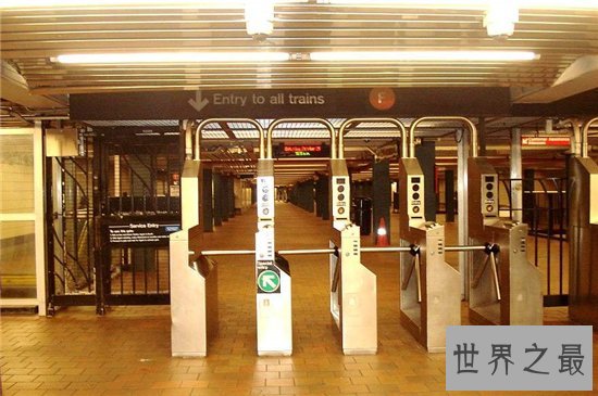 世界上唯一24小时运营地铁,再也不用担心没有末班车了!