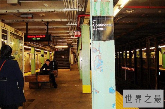 世界上唯一24小时运营地铁,再也不用担心没有末班车了!