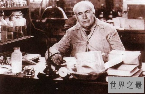 爱迪生发明电灯,曾有不少人嘲笑他不可能成功