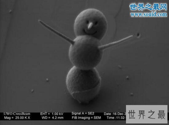 世界上最小的雪人不到3微米,相当于一根头发厚度的1/25
