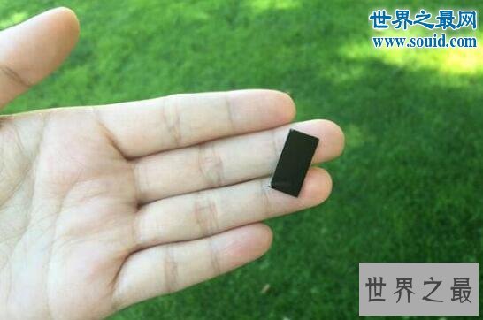 世界最小的净水器,和口香糖一样大(2厘米)