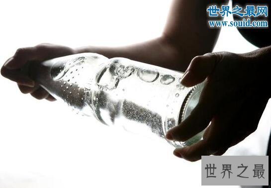 世界最小的净水器,和口香糖一样大(2厘米)
