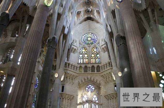 世界上最牛的烂尾楼,神圣家族大教堂盖了135年还是没盖完