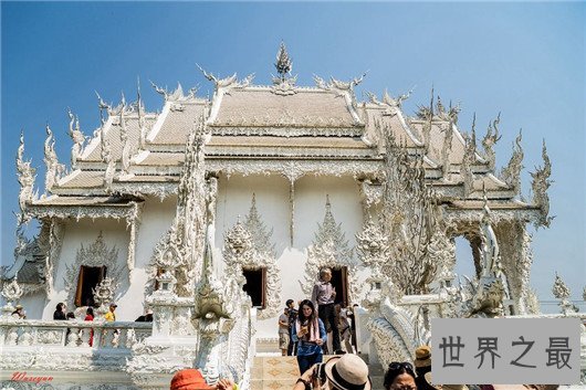 世界上最令人惊叹的十座寺庙,建造阿姆利则金庙花费了750公斤的黄金
