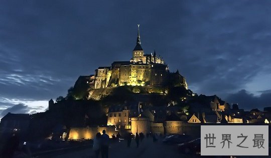 世界上最令人惊叹的十座寺庙,建造阿姆利则金庙花费了750公斤的黄金