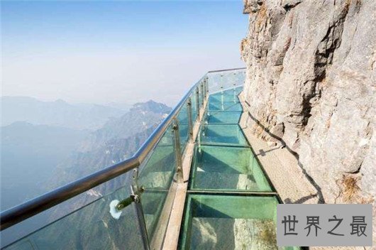 世界十大最惊险的桥梁,你敢挑战绳索桥吗
