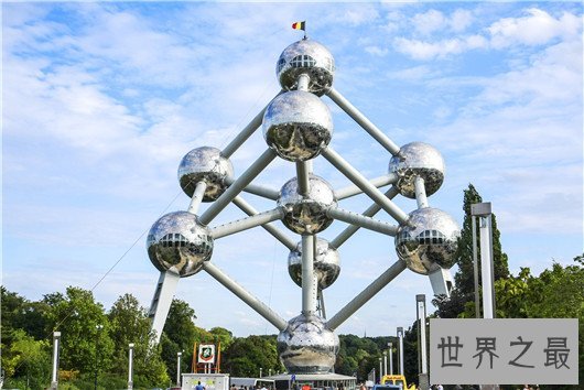 世界十大奇特建筑,仿照童话建筑却丑到极致