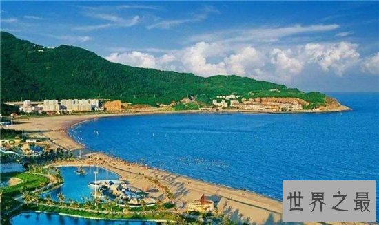 湛江东海岛成热门旅游景点,岛上建筑风格迥异