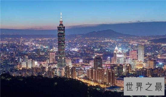 亚洲四小龙经济增长迅速,中国就占领其中两个